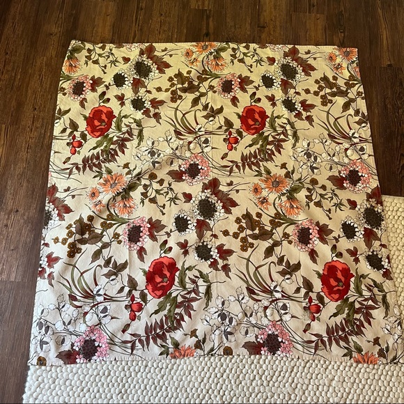 Moygashel Floral Fabric 49.5” x 49” - Picture 1 of 16